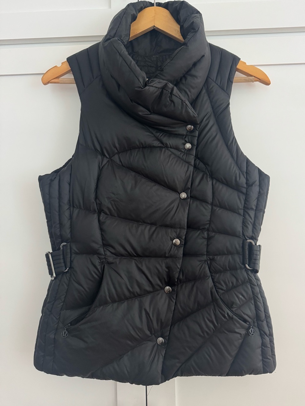 Quilted Black Puffer Vest with Funnel Collar Small